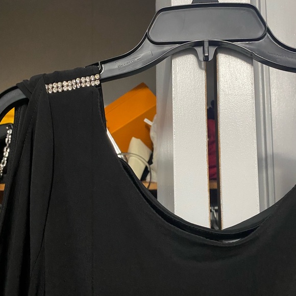 Dress - Picture 2 of 6